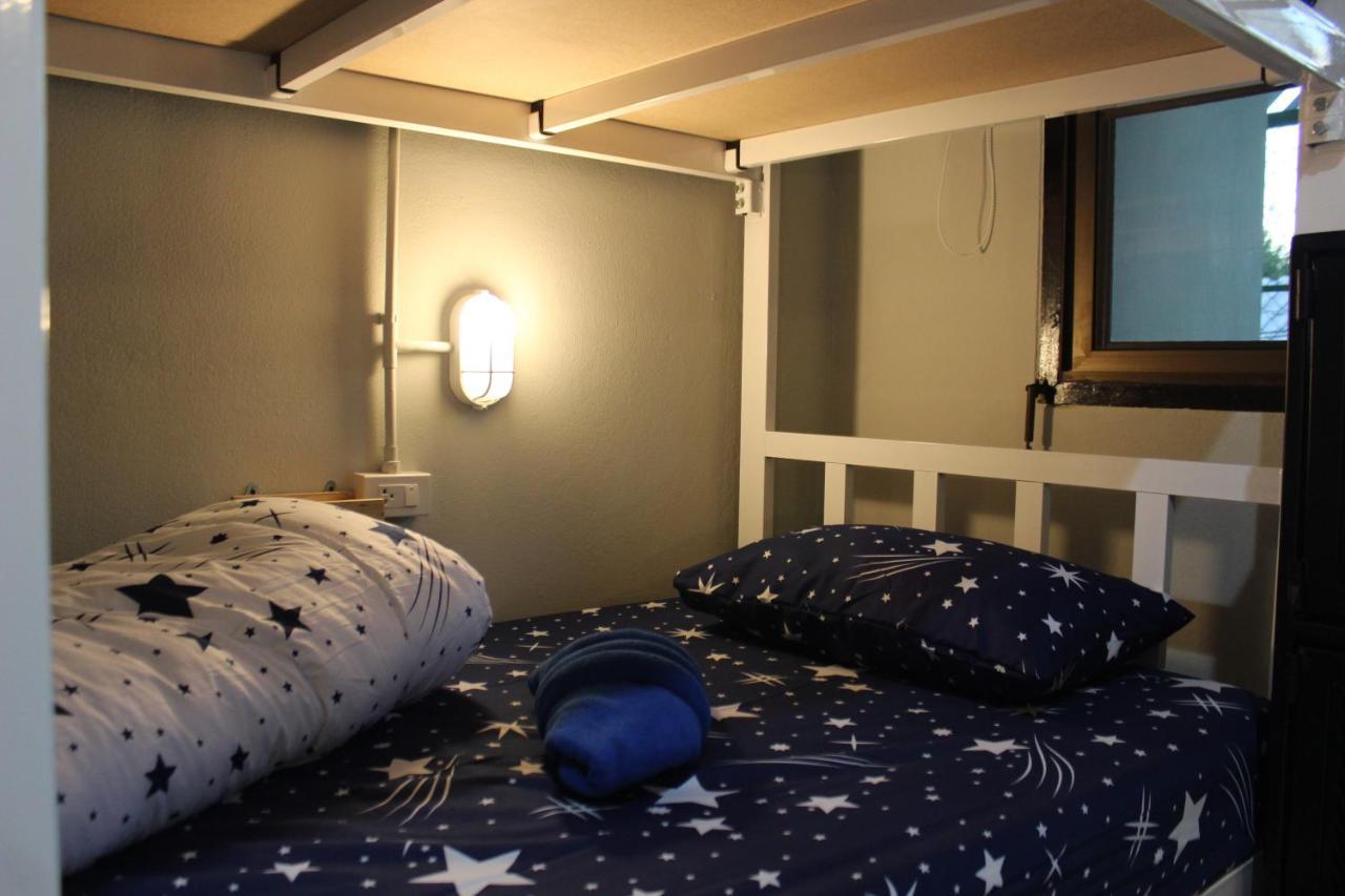 Enjoy House Hostel Τσιάνγκ Μάι Εξωτερικό φωτογραφία