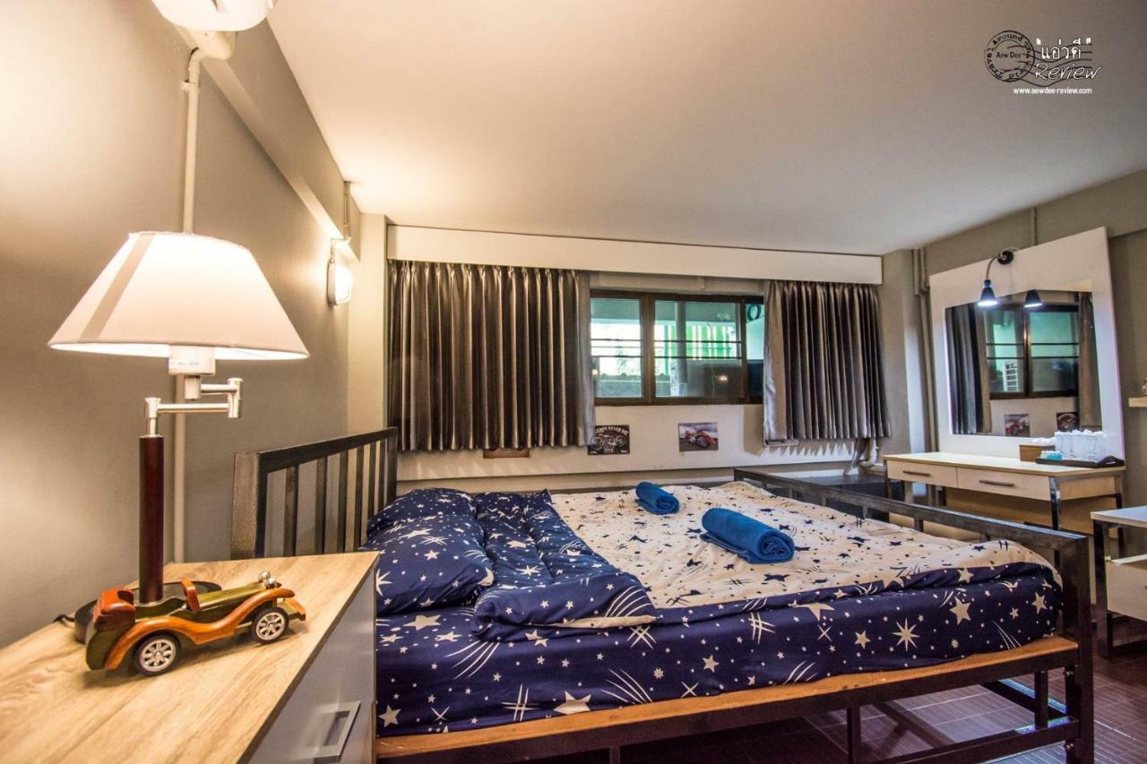 Enjoy House Hostel Τσιάνγκ Μάι Εξωτερικό φωτογραφία